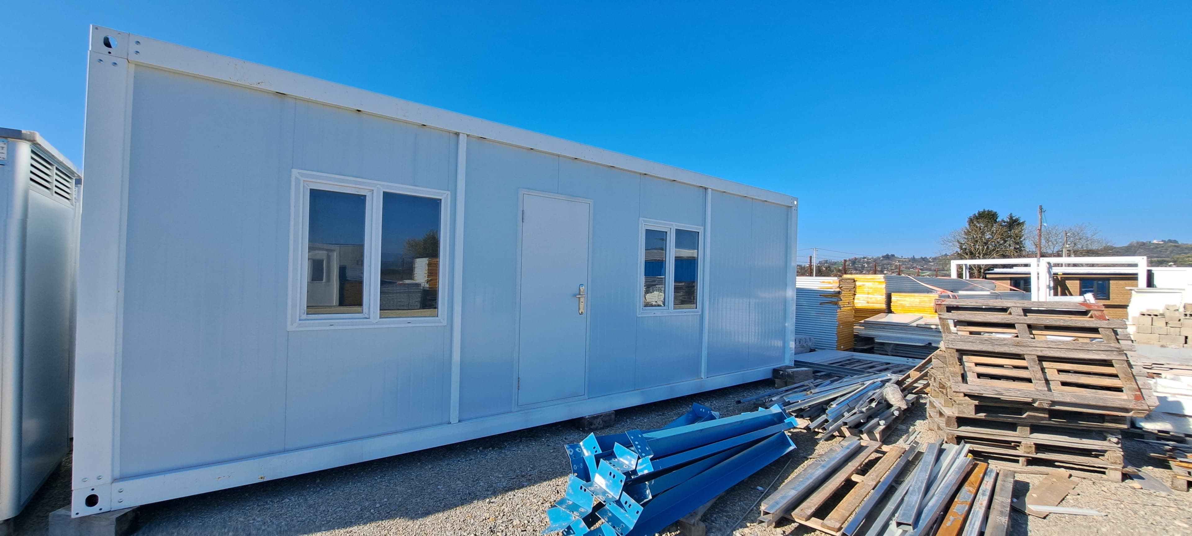 Kontejner 800x300 cm 1