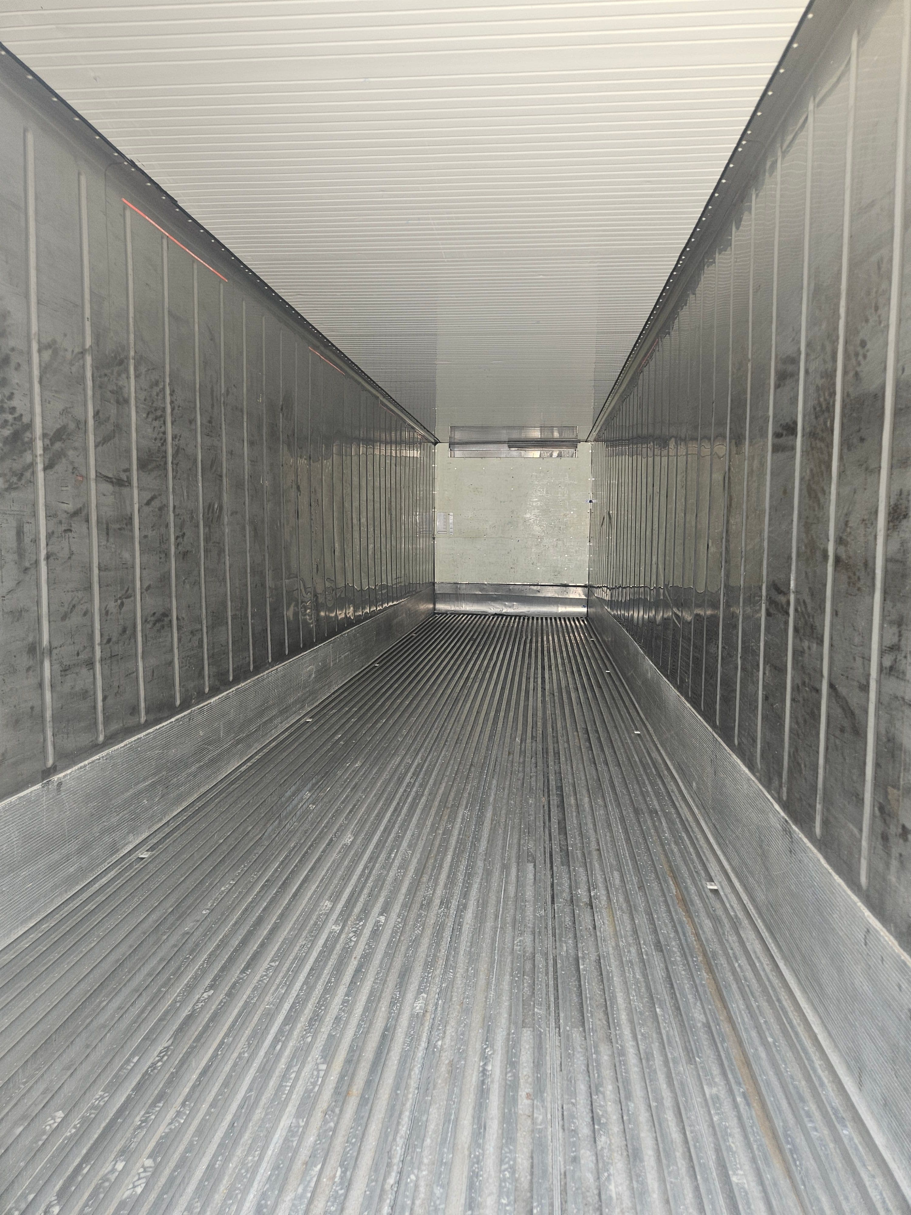 40HC sa neispravnim rashladnim agregatom 1