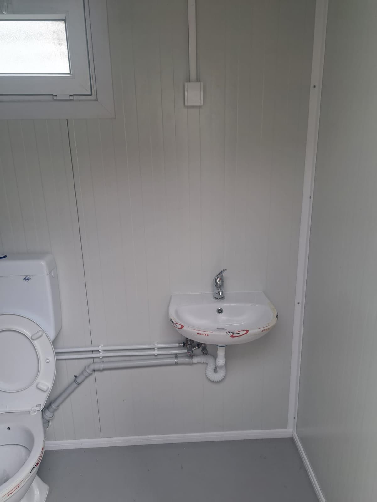 Mobilna kupaona 270x145 cm