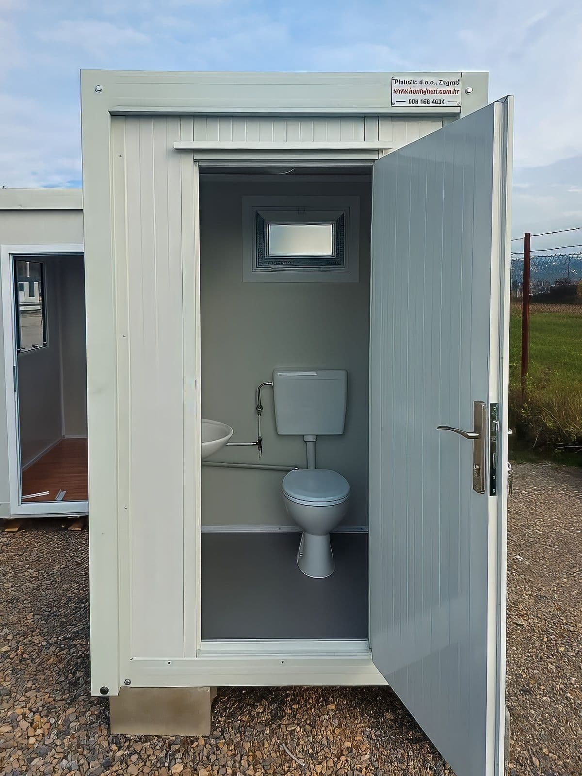 Sanitarna kabina 145x145 cm